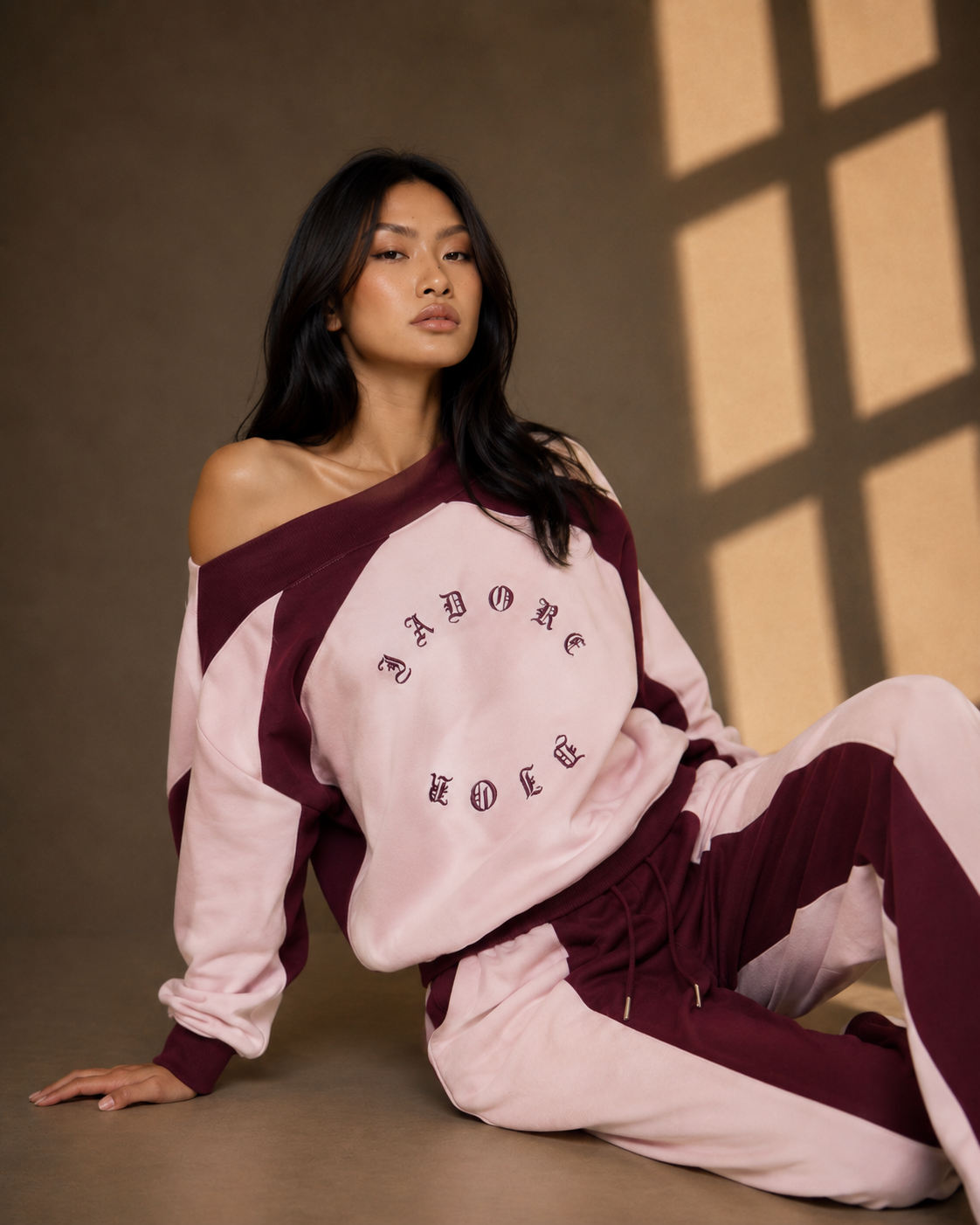 Bonnie Off The Shoulder Sweatshirt in Pink